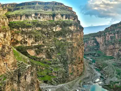 One-day-tour-of-Talkhab-Strait-Ilam