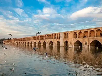 1-5-Malayer-day-rafting-tour-on-Zayandeh-River