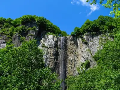 Two-day-trekking-tour-to-Laton-Waterfall