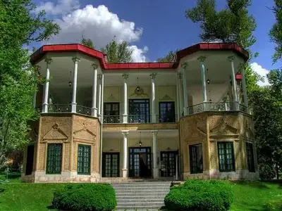 niavaran-palace-tour-february