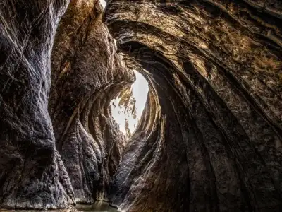 One-day-tour-of-Kol-Peer-Gorge