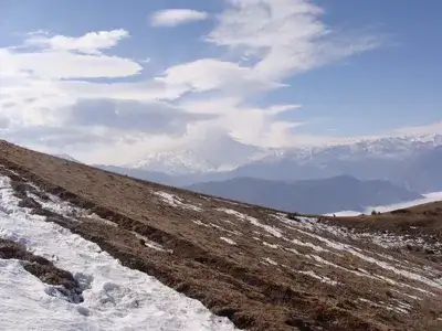 1-Day-Hike-Imamzadeh-Qasim-Peak